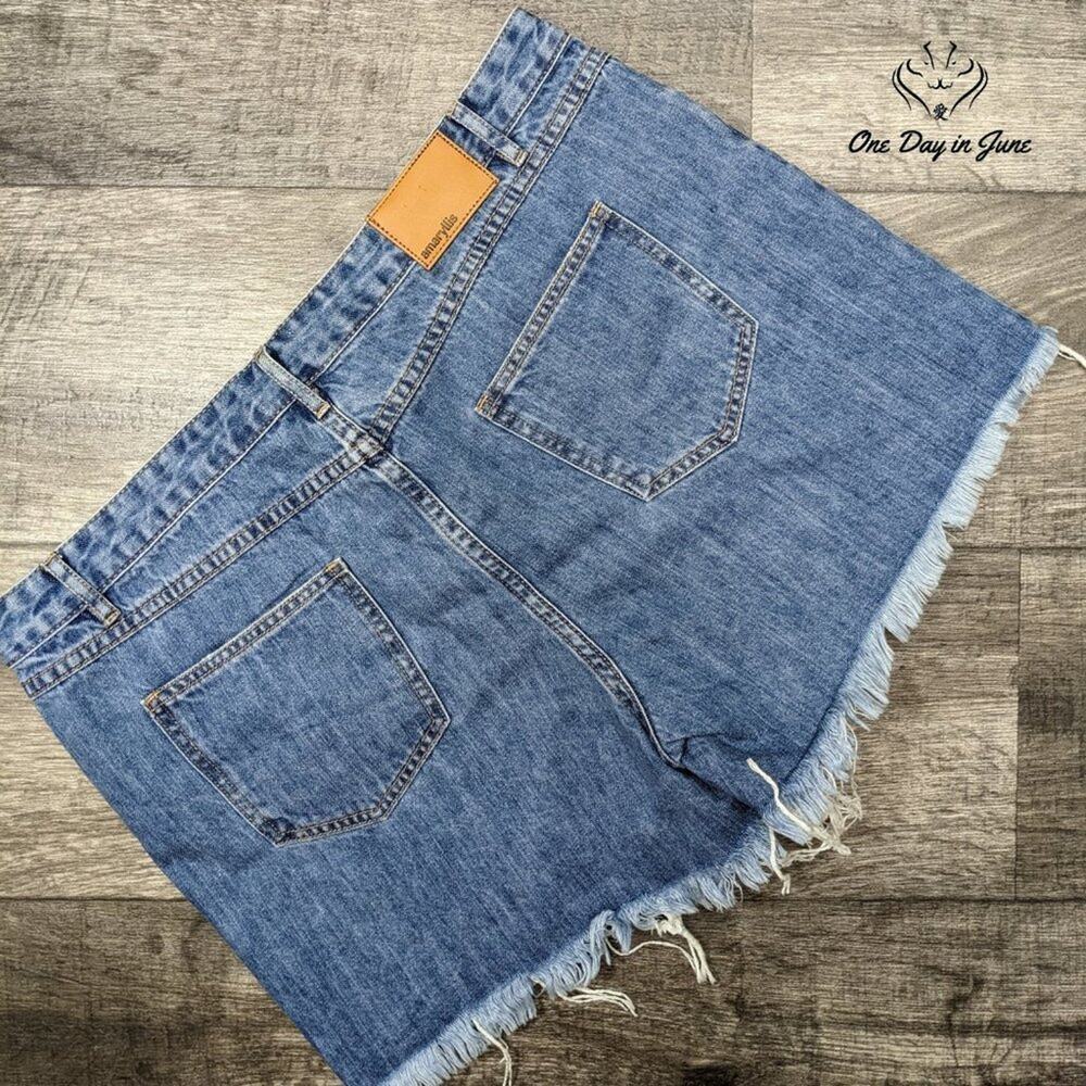 Amaryllis Distressed Denim Mini Shorts Size 12 - Picture 5 of 5